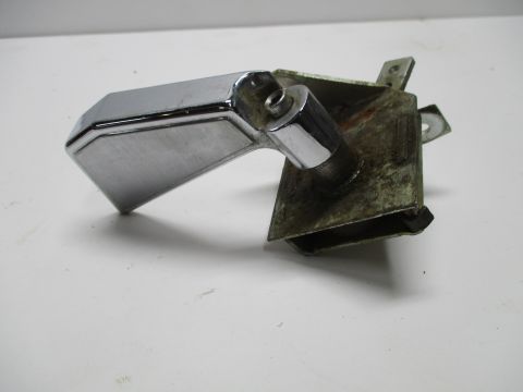 Right interior door handle